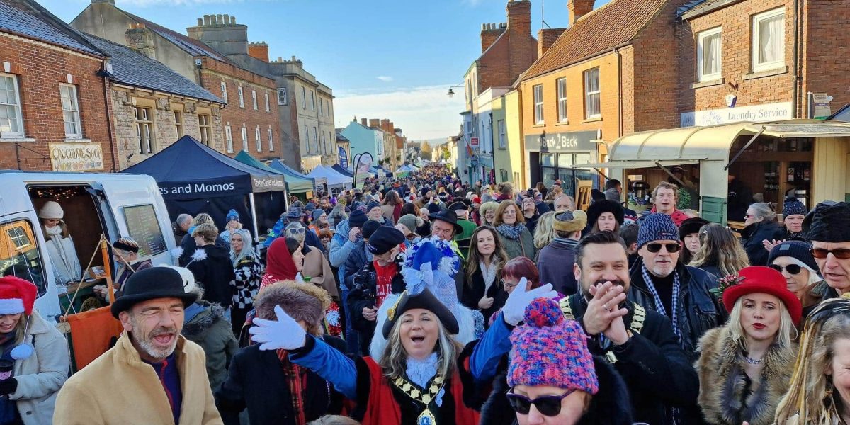 Busy High Street during Glastonbury Frost Fayre