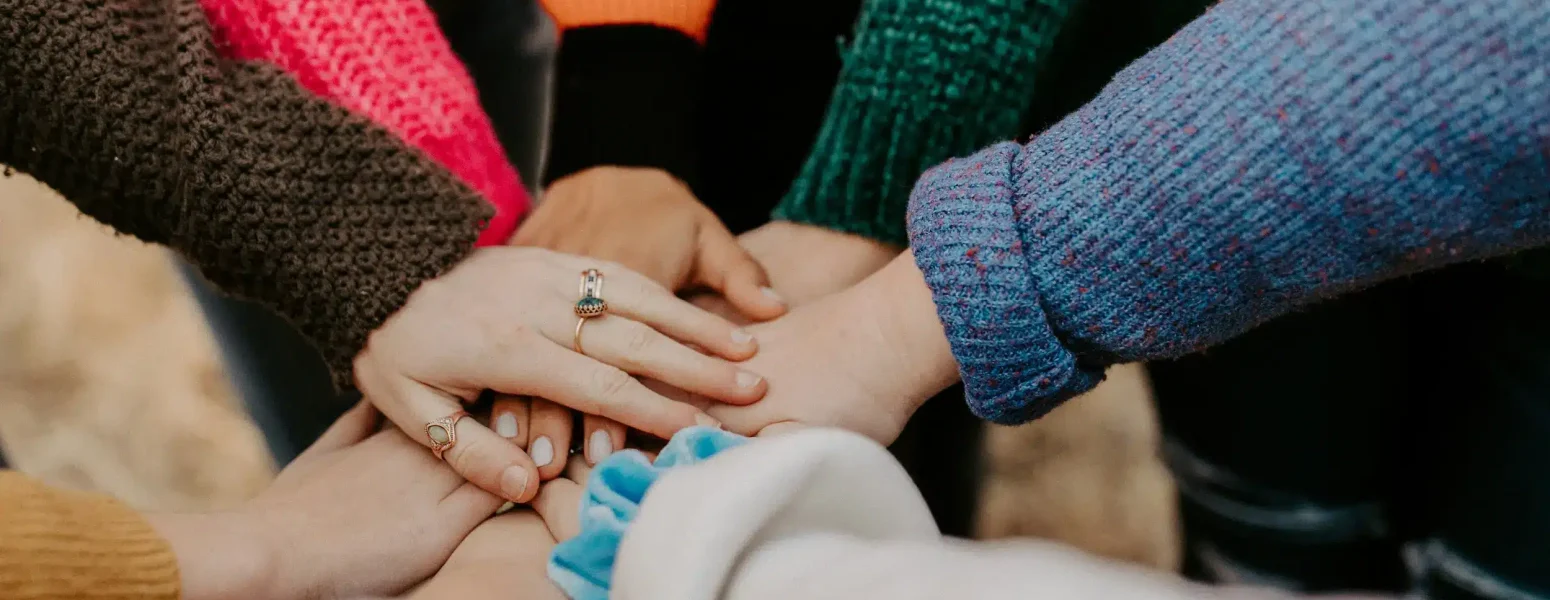 hannah-busing-Zyx1bK9mqmA-unsplash